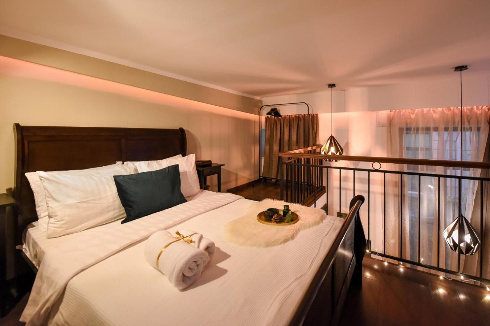 Central Comfort - Duplex-Style Studios On Regina Elisabeta Bukarest Rum bild