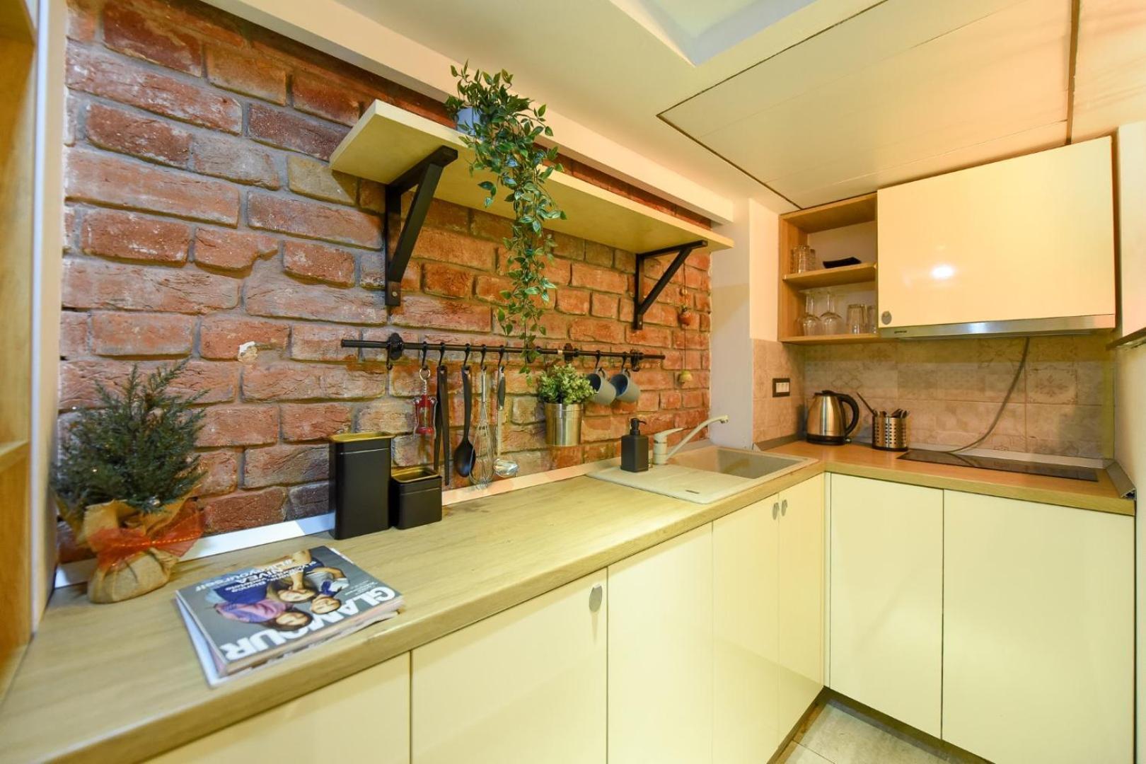 Central Comfort - Duplex-Style Studios On Regina Elisabeta Bukarest Rum bild