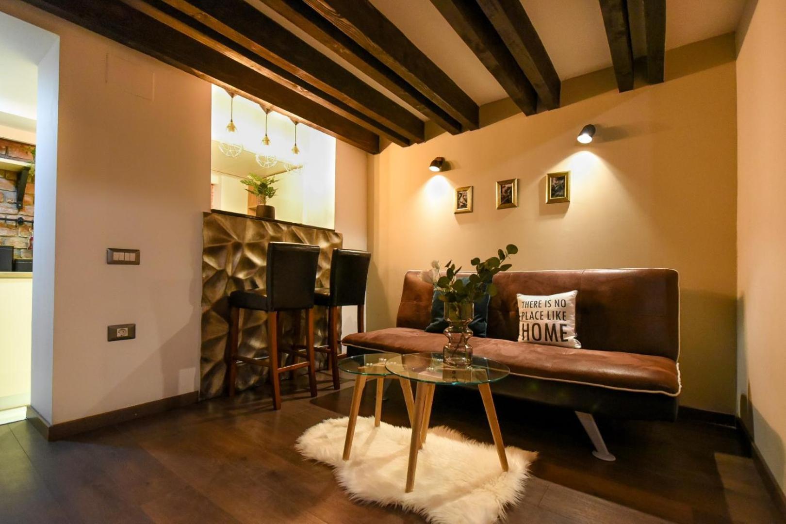Central Comfort - Duplex-Style Studios On Regina Elisabeta Bukarest Exteriör bild