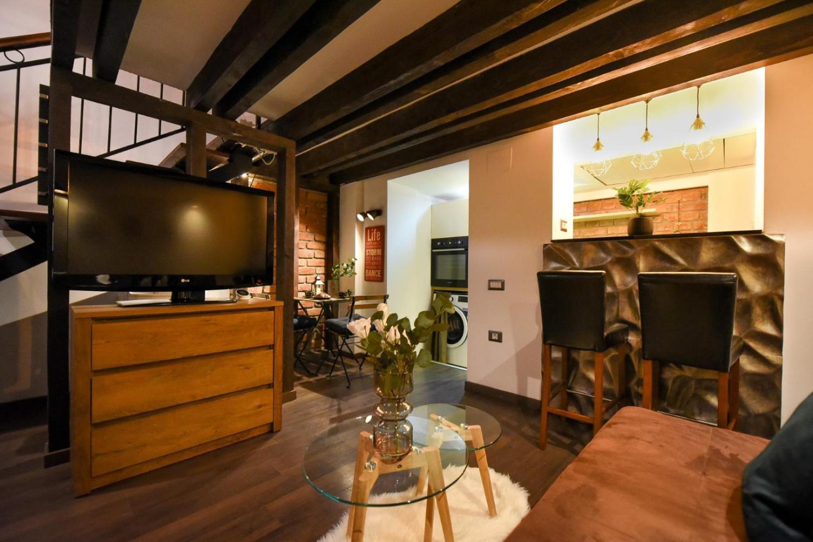 Central Comfort - Duplex-Style Studios On Regina Elisabeta Bukarest Rum bild