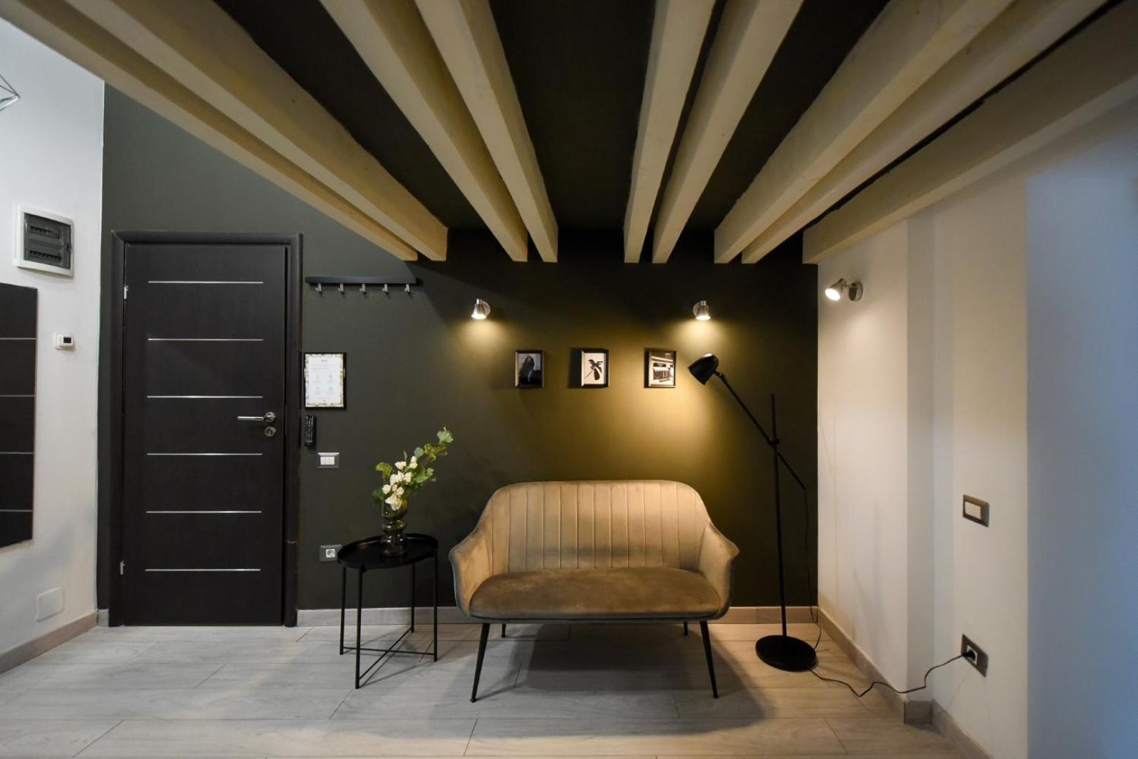 Central Comfort - Duplex-Style Studios On Regina Elisabeta Bukarest Exteriör bild